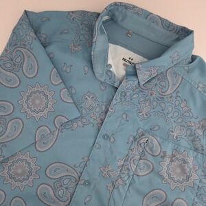 Under Armour Mens XXL Blue Paisley Print Short Sleeve Button Up Shirt‎